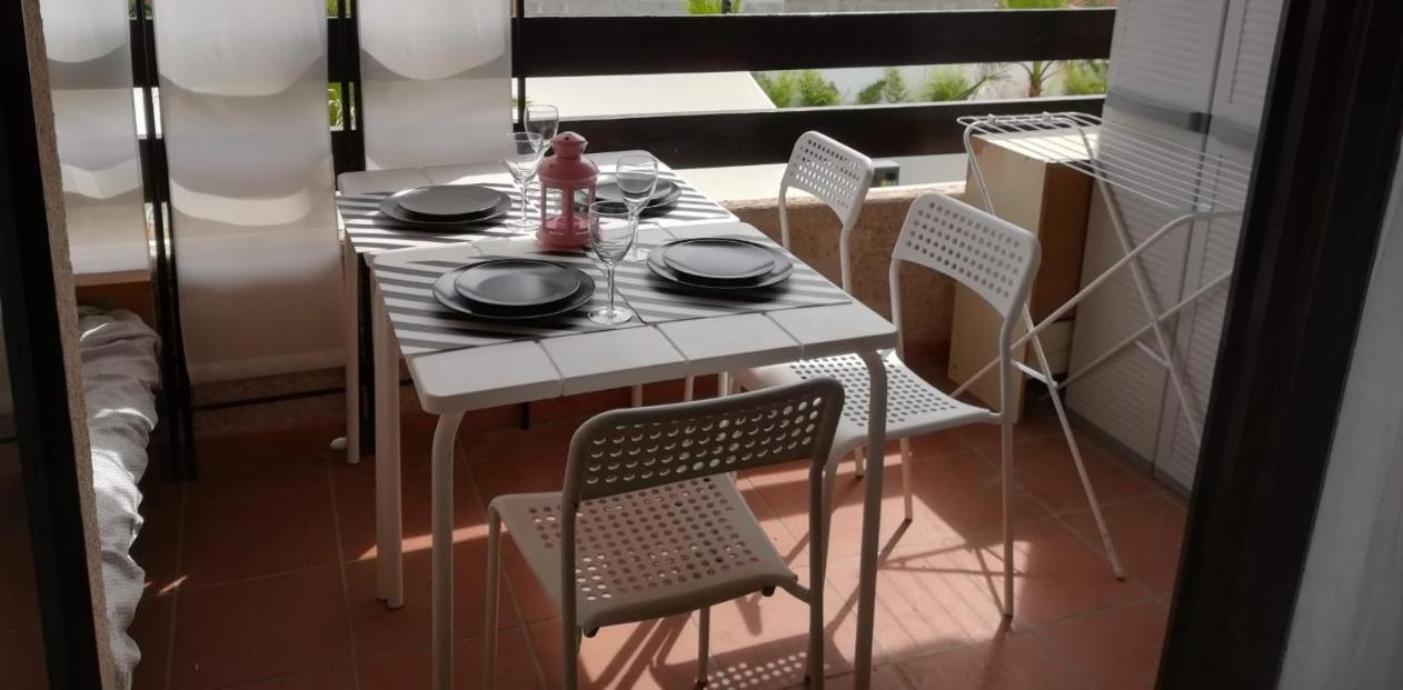 Appartement Terrasse Vue Mer, Plage Gorguette A 1 Minute A Pied, Wifi,Clim Parking Collectif Санари-сюр-Мер Экстерьер фото